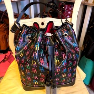 NWTs Dooney and Bourke DB75 multi drawstring ---Black